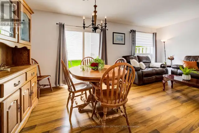 11 - 210 HIGHLAND CRESCENT Kitchener, Ontario in Condos for Sale in Kitchener / Waterloo - Image 11