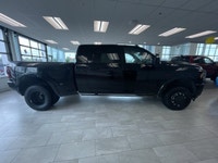 ===== Key Features ===== * 62,893 km * One Owner * No Reported Accidents * Limited Trim * 4WD (Four-... (image 6)