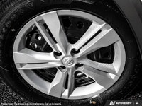 This Nissan Kicks Play has a trusty Regular Unleaded I-4 1.6 L/98 engine powering this Variable tran... (image 8)