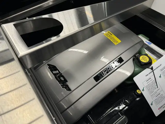 2025 Supreme S220 NOUVEAUTÉ 2025 in Powerboats & Motorboats in Granby - Image 9