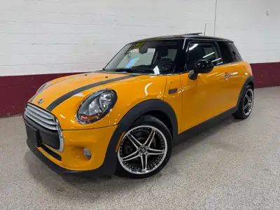 WOW! WHAT A CAR! BMW/MINI DEALER TRADE-IN! LOCAL ONTARIO CAR! SERVICE RECORDS! 3 DOOR COOPER 1.5L 3...