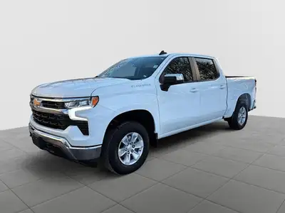 Master the Modern Icon: Your Persuasive Guide to the 2025 Chevrolet Silverado 1500 LT with remote st...