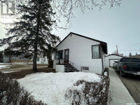 216 6th AVENUE W Kindersley, Saskatchewan