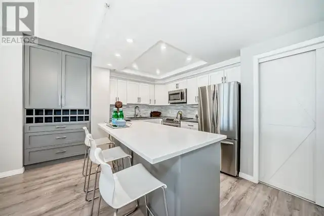 511, 114 15 Avenue SW Calgary, Alberta628657151904031220