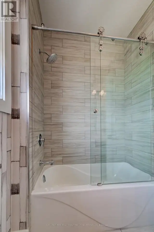 146 GREEN GATE BOULEVARD Cambridge, Ontario in Houses for Sale in Kitchener / Waterloo - Image 35