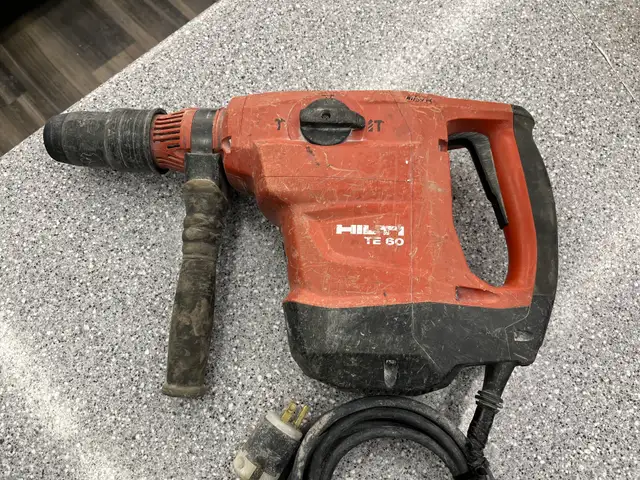 Hilti TE 60 Rotary Hammer Drill in Power Tools in City of Toronto - Image 2