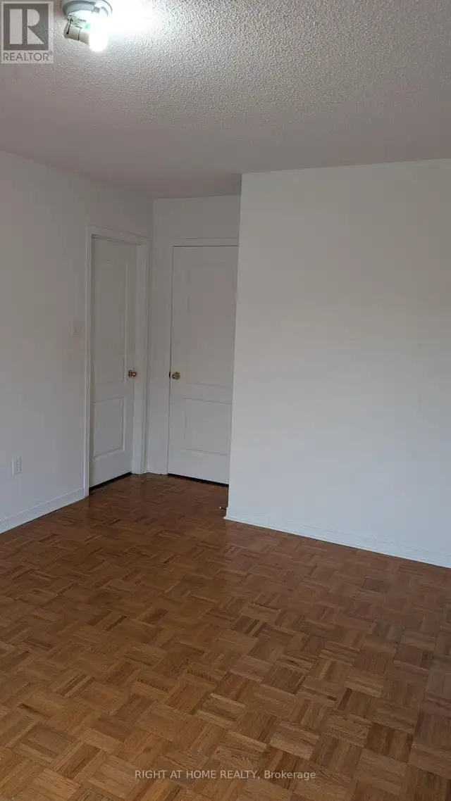 24 - 770 OTHELLO COURT Mississauga (Meadowvale Village), Ontario in Long Term Rentals in Mississauga / Peel Region - Image 17
