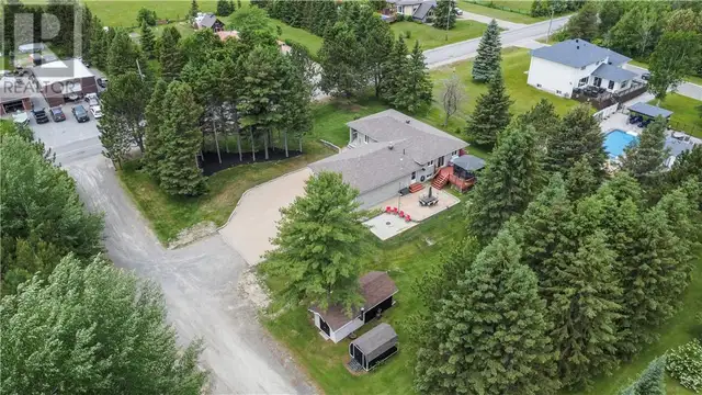 3096 Martin Blezard Valley, Ontario62864376161282123