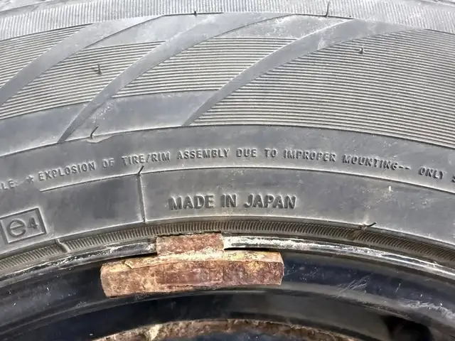 Dodge/ Chrysler rim and tire Toyo Observe Tire 235/65 R18 in Tires & Rims in Mississauga / Peel Region - Image 4