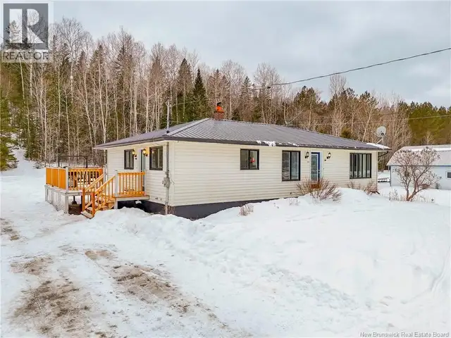 99 Route 107 Nashwaak Bridge, New Brunswick in Houses for Sale in Fredericton - Image 3