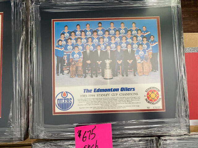 LOOK >>>  OILERS WINNING YEARS PROFESSIONLLY FRAMED in Arts & Collectibles in Edmonton - Image 4