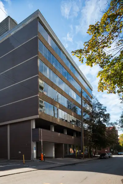 Perfect location in Centretown, Suite 416 at 225 Metcalfe St. Starting asking base Rent: $15.00 psf...