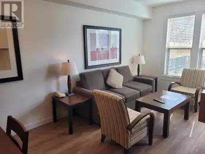 1 Bedroom mountain view vacation home. Access to 400' of private beach, boat moorage, bbq's, 2 hot t...