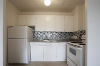 Everything close to home! Just minutes from Highway 401 at Markham and Lawrence and serviced by TTC... (image 5)