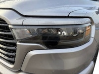 This 2026 RAM 1500 SPORT CREW CAB 4X4 has the following options Leather / Vinyl Bucket Seats, Remote... (image 9)