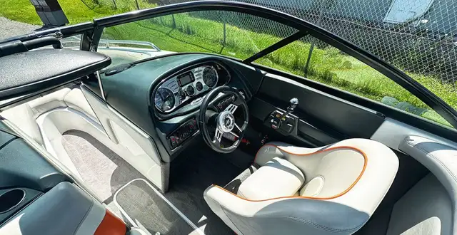 2006 MALIBU WAKESETTER 21LX in Powerboats & Motorboats in Ottawa - Image 9