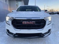 CLEAN CARFAX, Heated Front Seats, Back up Camera, Remote Starter, Lane Departure Warning with Lane K... (image 6)