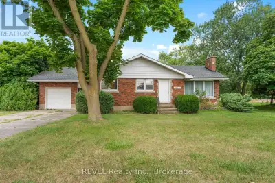 Welcome to this charming 3-bedroom, 2-bath bungalow for lease in the beautiful community of Virgil,...