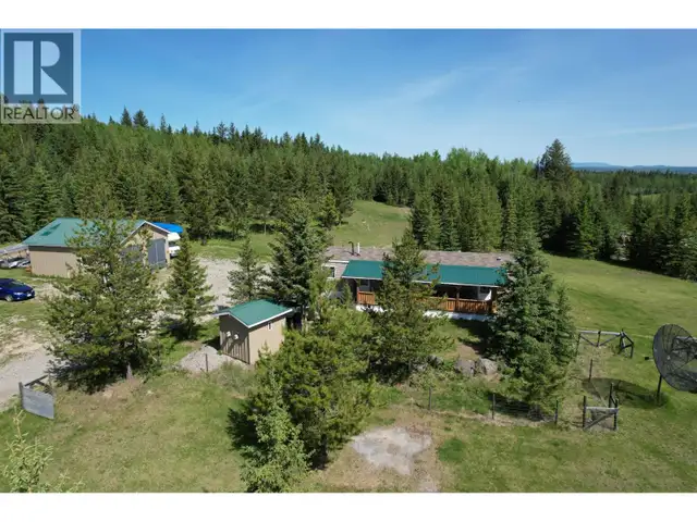 2305 MURRAY ROAD Quesnel, British Columbia in Houses for Sale in Quesnel - Image 3