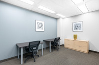 Professional office space in Robert Speck 2