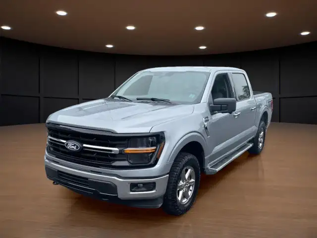 2024 Ford F-150 XLT -Clean Carfax-Navigation-Great Shape-