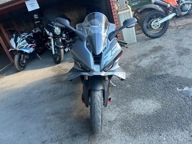 2025 BMW S 1000 RR Sport in Street, Cruisers & Choppers in Calgary - Image 8