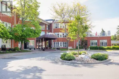 Move-in ready 1 bedroom, 1 bathroom condo in the desirable Heritage Condos! An ideal opportunity for...