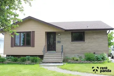 Charming 1 Bed, 1 Bath Basement Apartment with Private Entry in Thunder Bay! Welcome to your new hom...