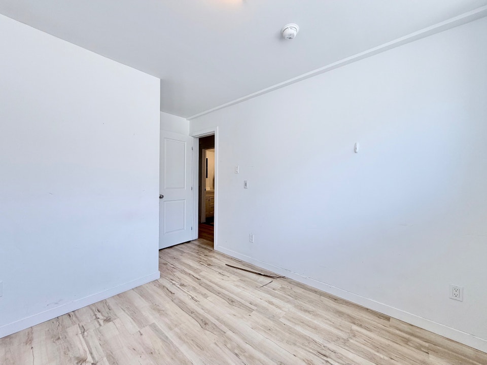 4 et demi - Hochelaga - Électros + AC inclus - Dispo mtn 5