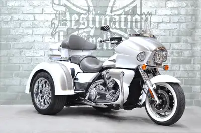 2013 Kawasaki Vulcan Voyager 1700 with a Motor Trike Challenger conversion. Top of the line trike ki...
