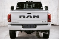 Engine: 6.7L I6 Cummins HO Turbo Diesel Eng (image 4)