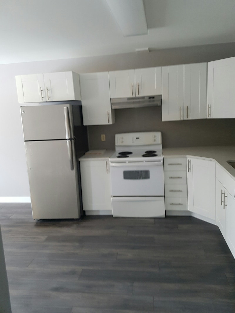 Forest Grove\sutherland 3 bedroom main floor house Long Term Rentals