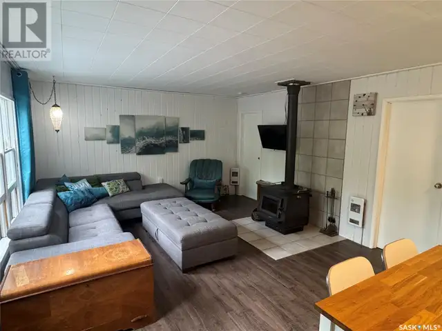 1504 Spruce STREET Northern Admin District, Saskatchewan in Houses for Sale in La Ronge - Image 3
