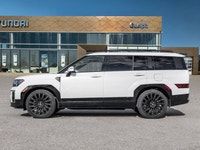 *Certified, Low Mileage, Leather Seats!* Incredible design in and out makes this 2025 Santa Fe strik... (image 2)
