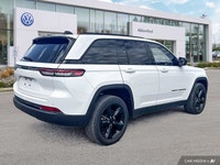 This Jeep Grand Cherokee delivers a Regular Unleaded V-6 3.6 L/220 engine powering this Automatic tr... (image 4)