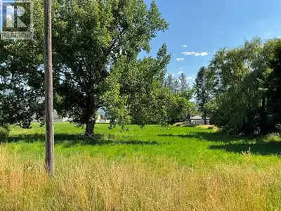 Large, easy to build on level lot. Ideal for a factory-built modular home. Fantastic location in the...