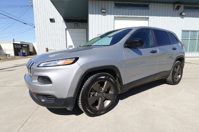 2015 JEEP CHEROKEE SPORT-2.4L 4 CYL-AMAZING ON GAS