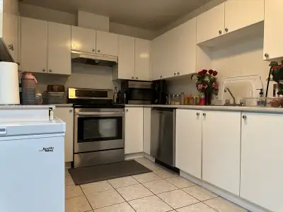 Great 4 ½ Apartment Located In The Heart of LaSalle