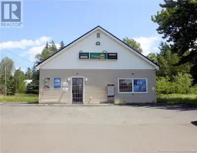 Prime Commercial Space for Rent on Hanwell Road Located on busy Hanwell Road, this 1,260 sq ft comme...