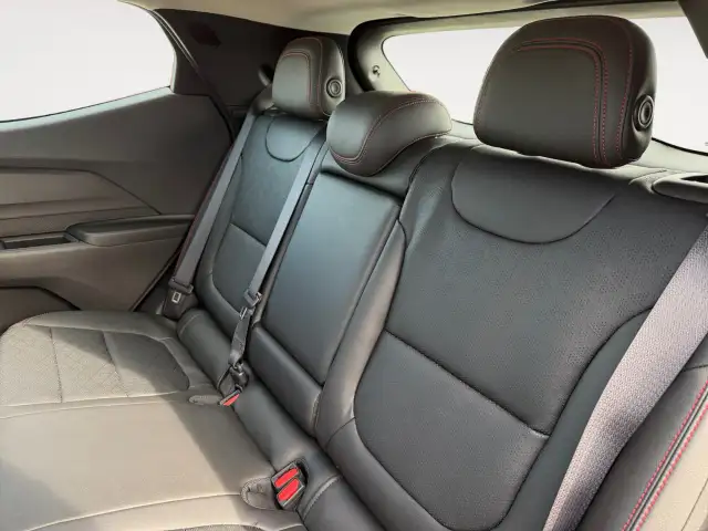 2027 Chevrolet Bolt RS FWD 4dr RS in Cars & Trucks in Lethbridge - Image 16