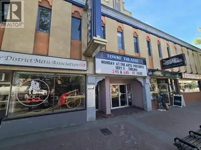 Very reasonably priced 2nd floor office space on 30th Ave, in one of the Vernons most iconic buildin...
