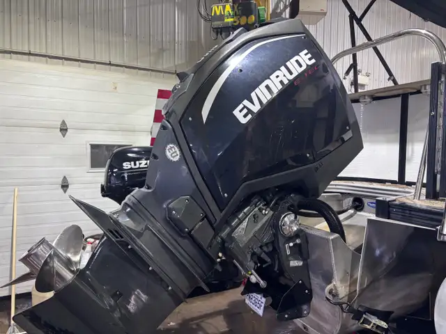 2018 Manitou 24 ENCORE PONTON 3 QUILLES DE LUXE, AVEC DEUX MOTEU in Powerboats & Motorboats in Lac-Saint-Jean - Image 60