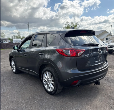 2015 Mazda CX-5 GT AWD 4x4 Automatique 176 000 KM . EXCELLENT ÉTAT - PAS DE ROUILLE . AUCUN ACCIDENT...