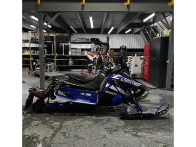 2021 Polaris 850 XCR Polaris 850 XCR 2021 Les photos peuvent être à titre indicatif et sans inscript...