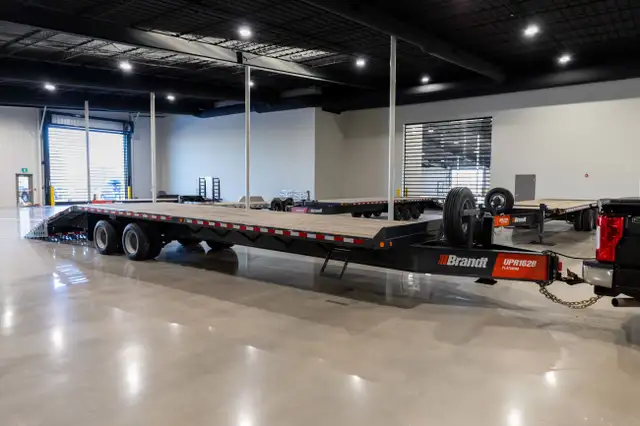 16-Ton, 28' Deckover Flatbed Trailer Brandt UPR1628 in Cargo & Utility Trailers in Regina - Image 2