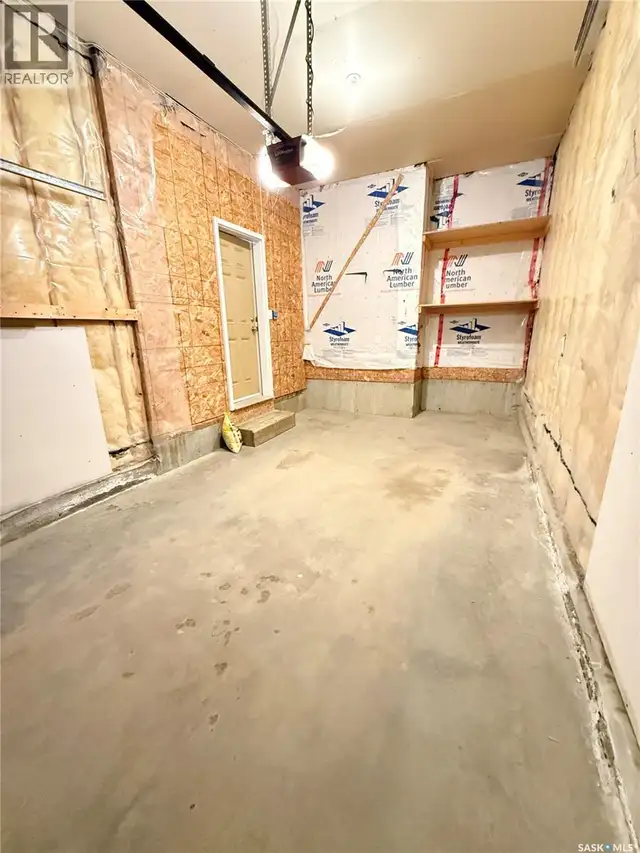 602 Barber CRESCENT Weyburn, Saskatchewan in Condos for Sale in Regina - Image 5