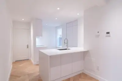 appartement rénové 4 1/2 à Outremont - ID 3396