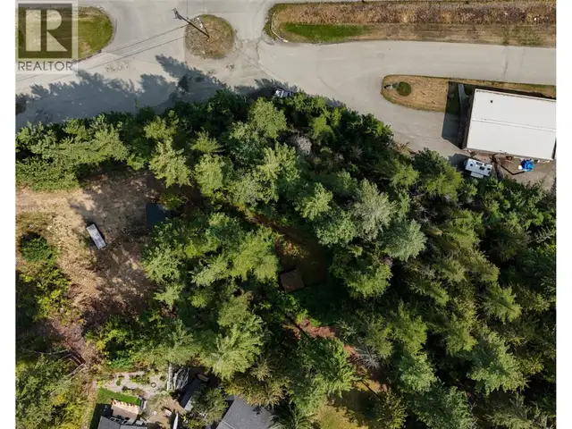 BALFOUR Avenue Lot# LOT 8 Kaslo, British Columbia in Land for Sale in Nelson - Image 17