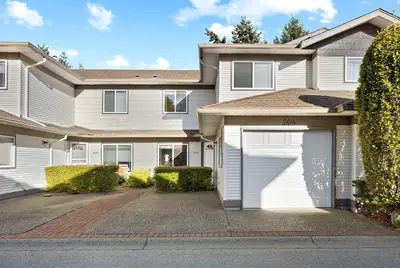 Welcome to The Orchards, a quiet, family-friendly complex in the heart of Fleetwood. This bright 3 b...