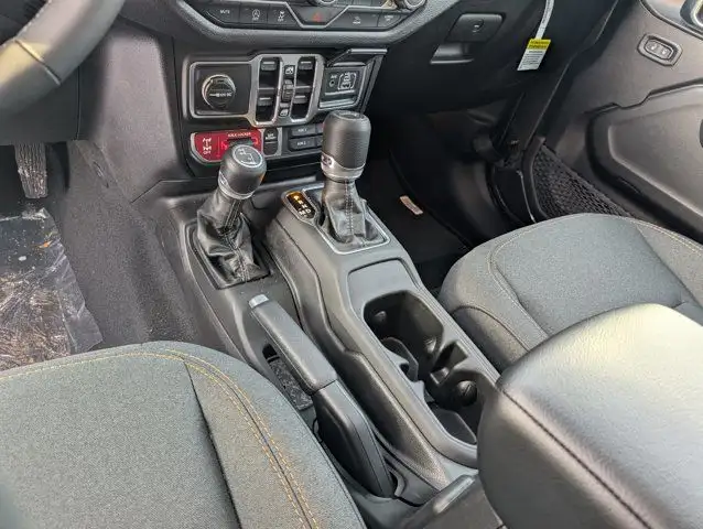 2026 Jeep Gladiator Willys in Cars & Trucks in Edmonton - Image 30